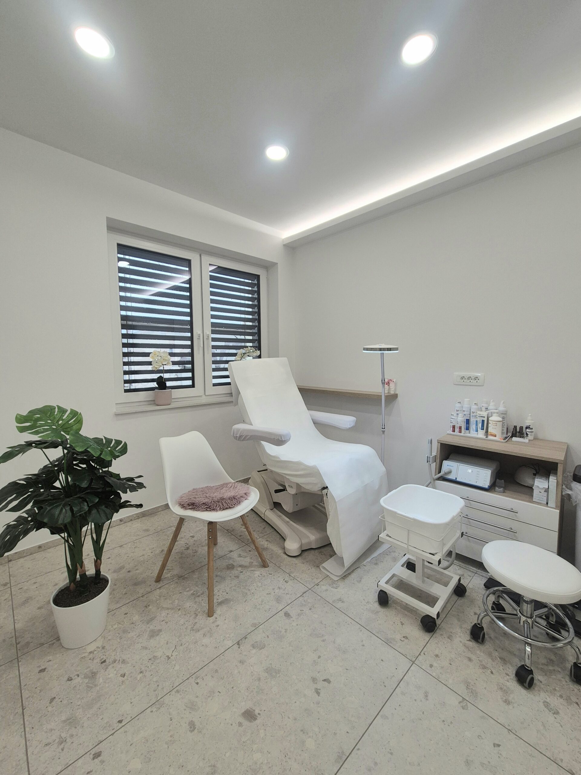 pedikura kozmetični salon ersaza